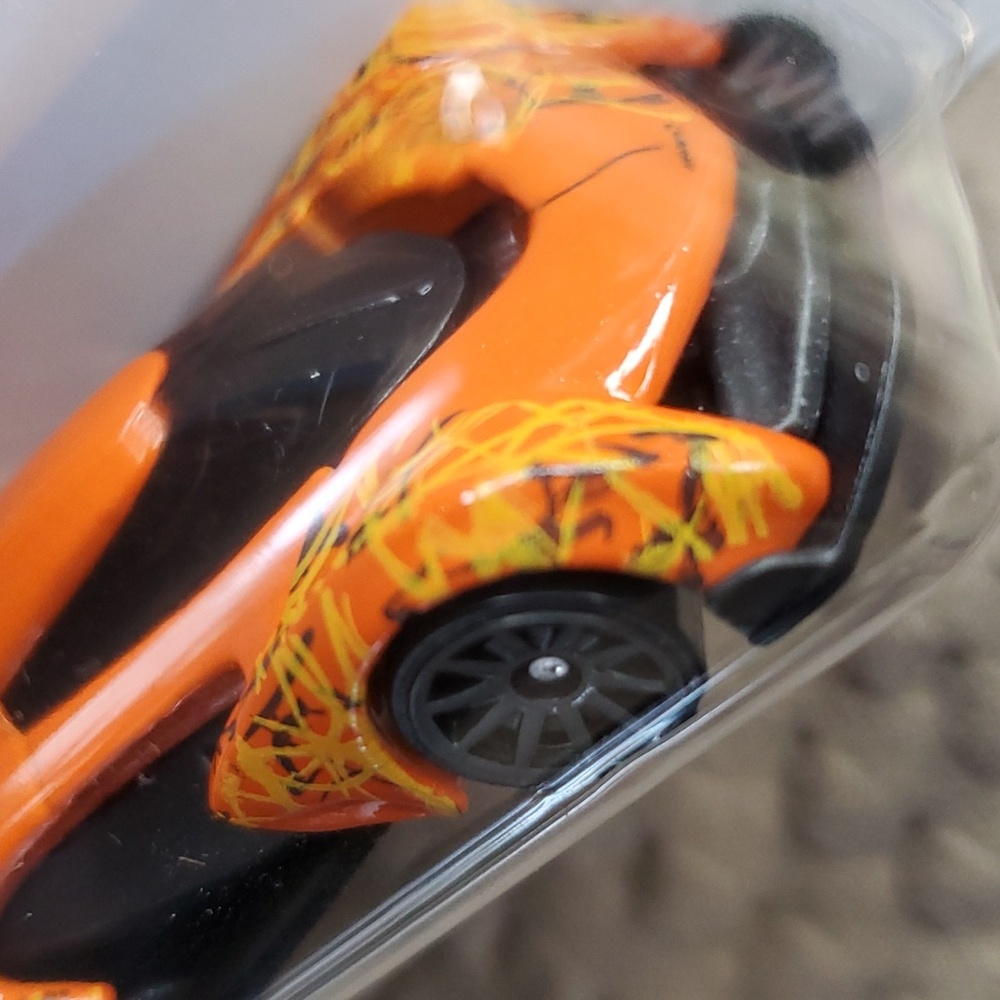 Hot Wheels - Picture 9 of 11